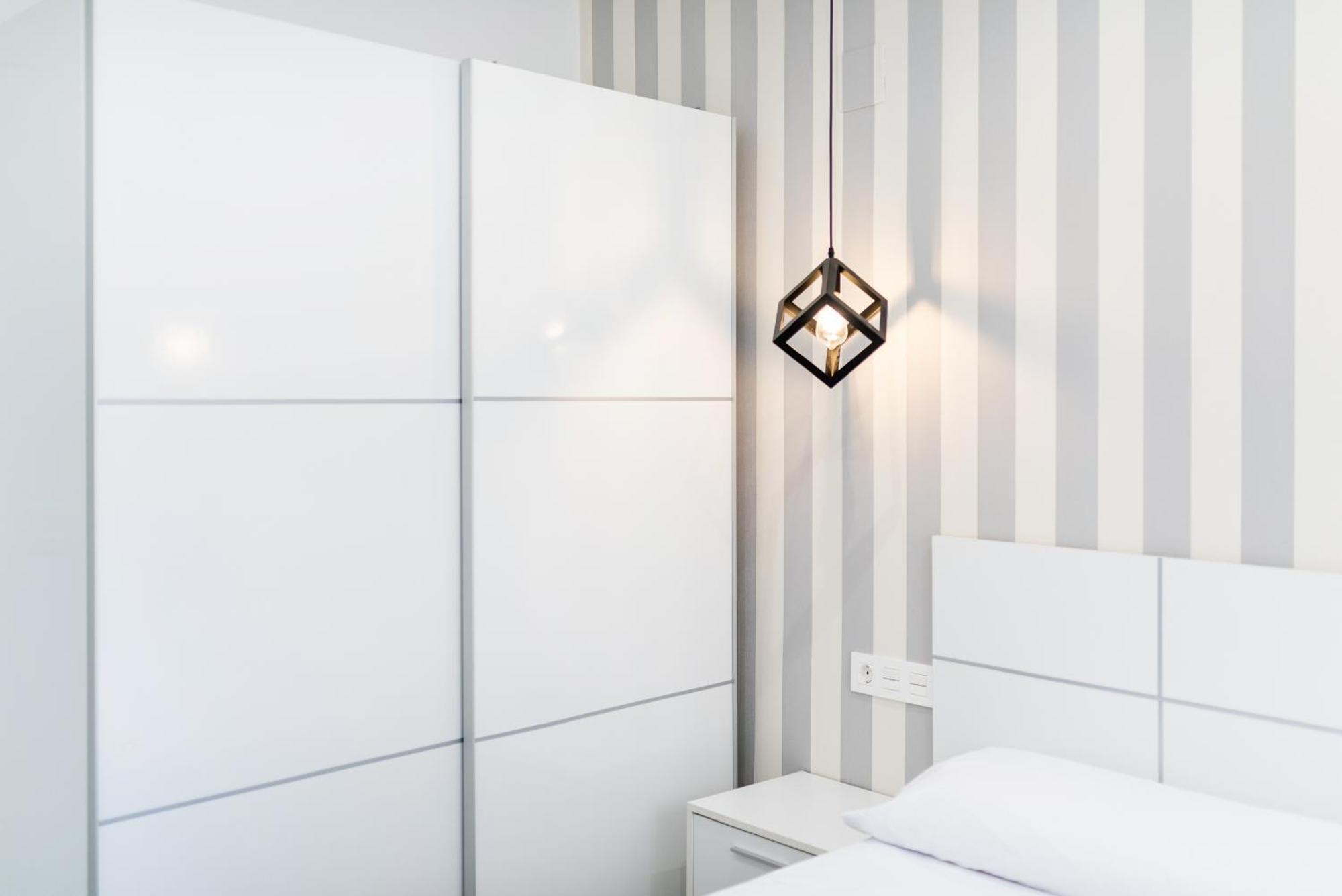Pajaritos Suites Junto A Centro, Estacion De Tren Y Plaza De Toros غرناطة المظهر الخارجي الصورة