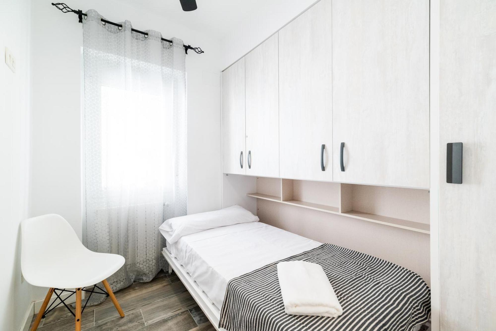 Pajaritos Suites Junto A Centro, Estacion De Tren Y Plaza De Toros غرناطة المظهر الخارجي الصورة