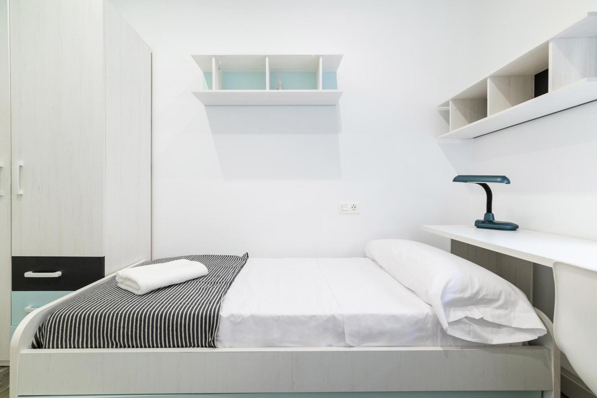 Pajaritos Suites Junto A Centro, Estacion De Tren Y Plaza De Toros غرناطة المظهر الخارجي الصورة