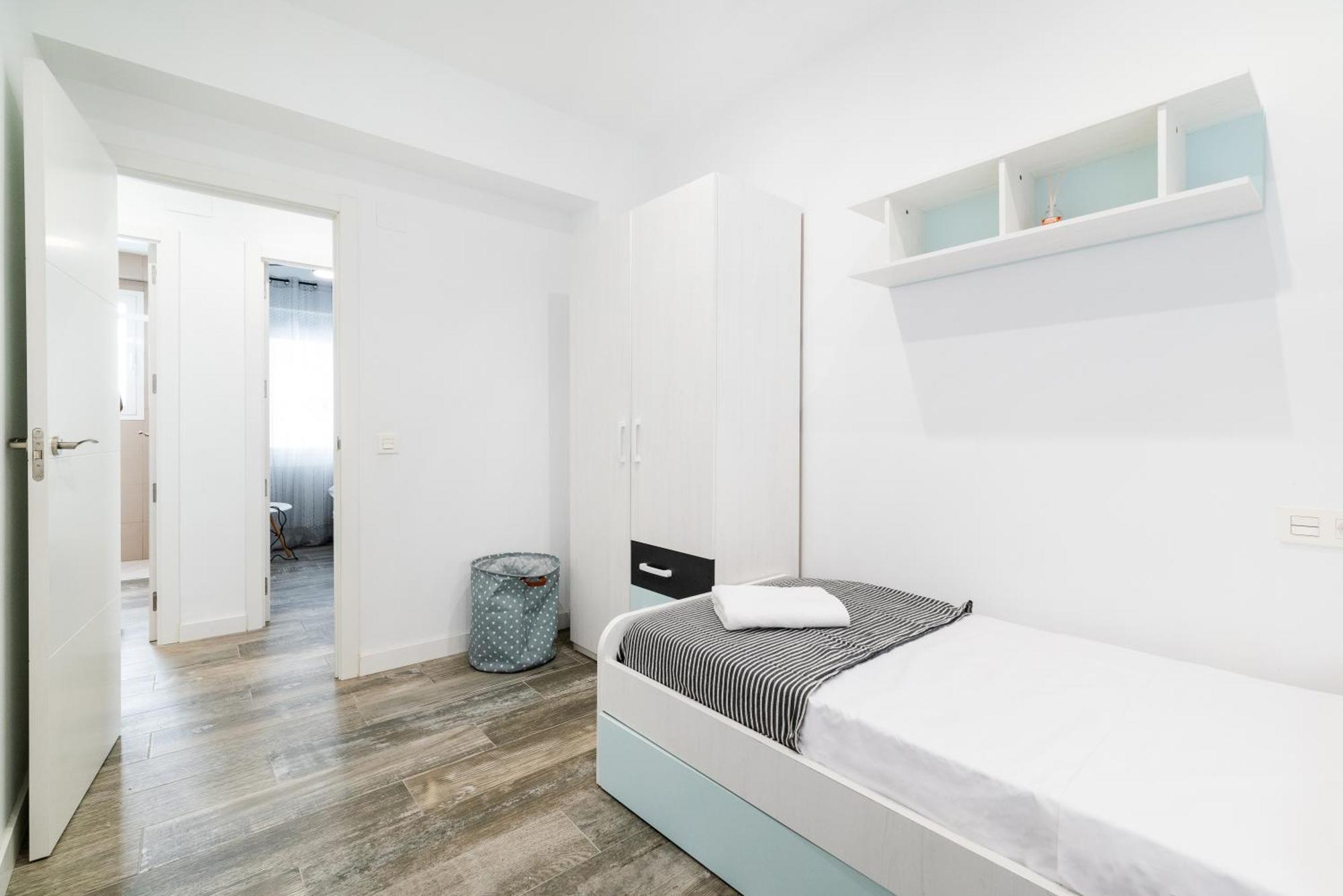Pajaritos Suites Junto A Centro, Estacion De Tren Y Plaza De Toros غرناطة المظهر الخارجي الصورة